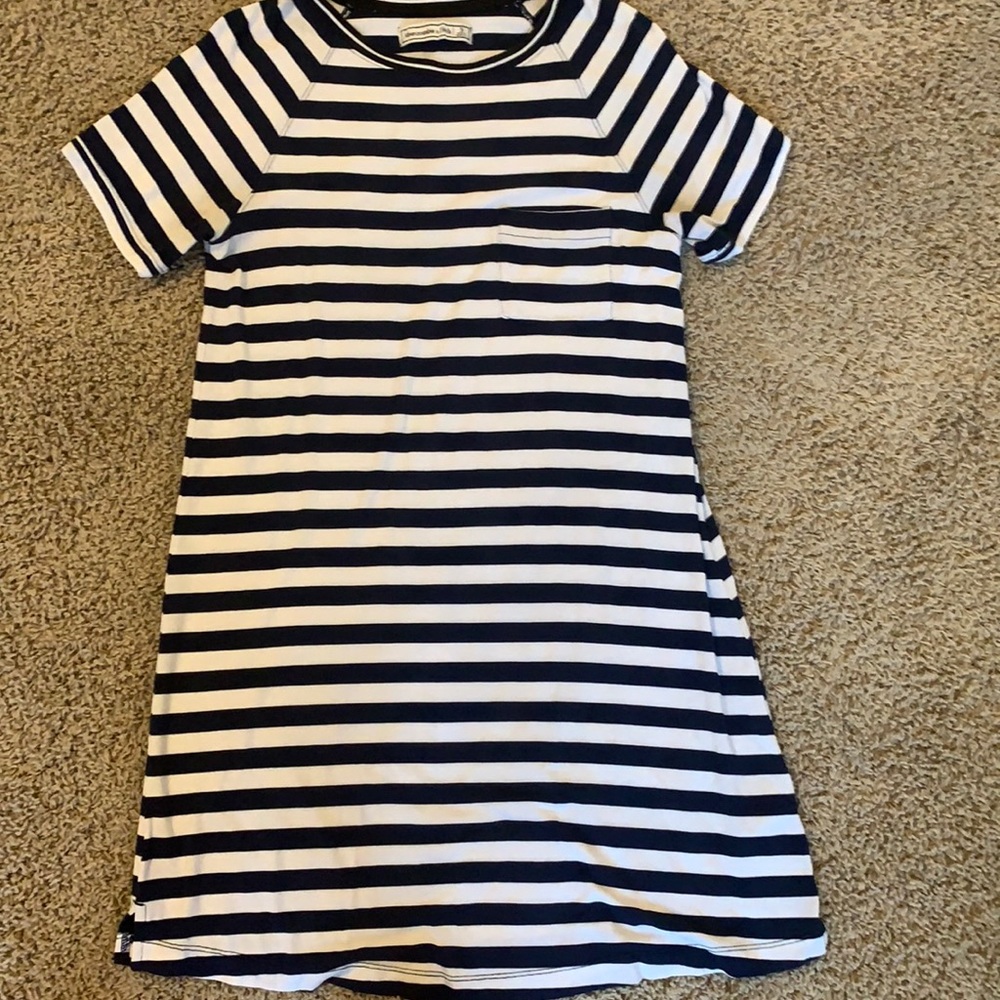 Women’s dress